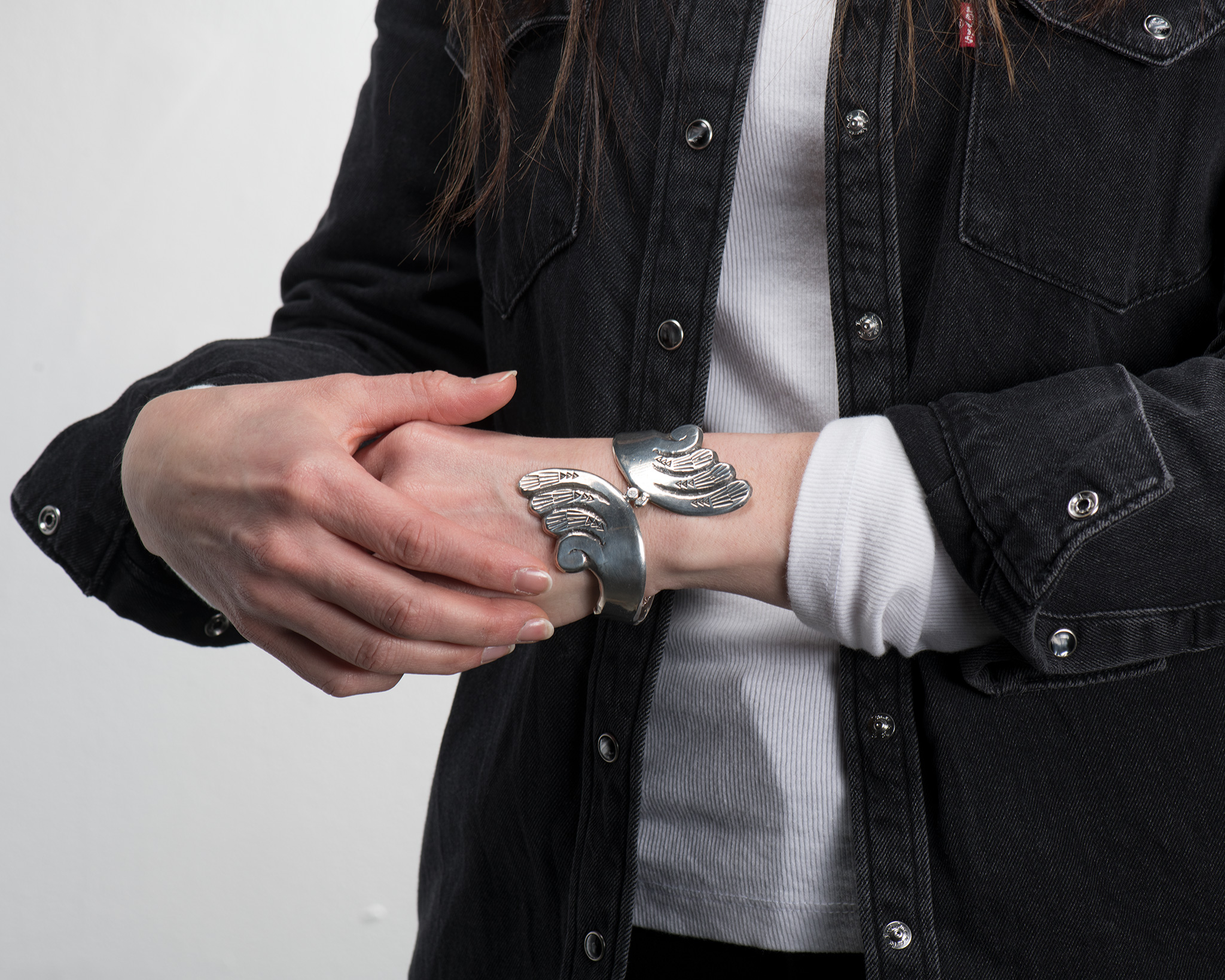 Vintage Navajo Cast Hinge Bracelet