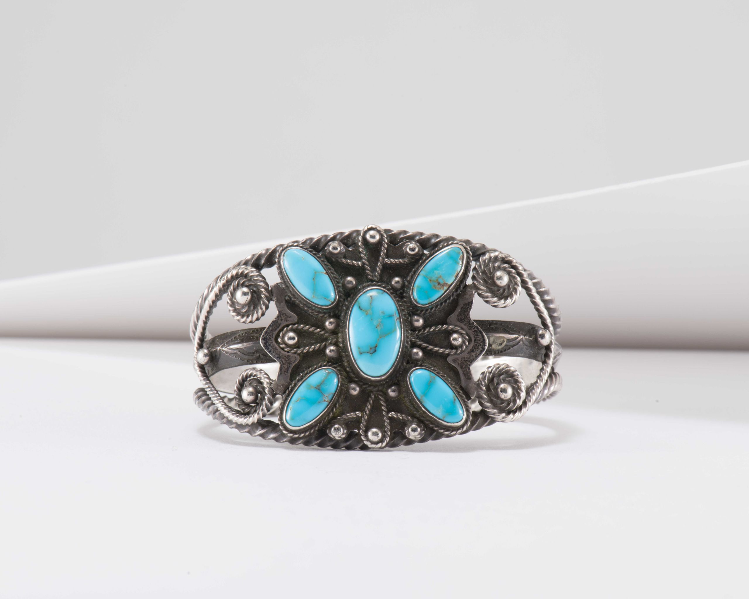 Vintage Navajo Lone Mountain Turquoise and Twisted Wire Cuff