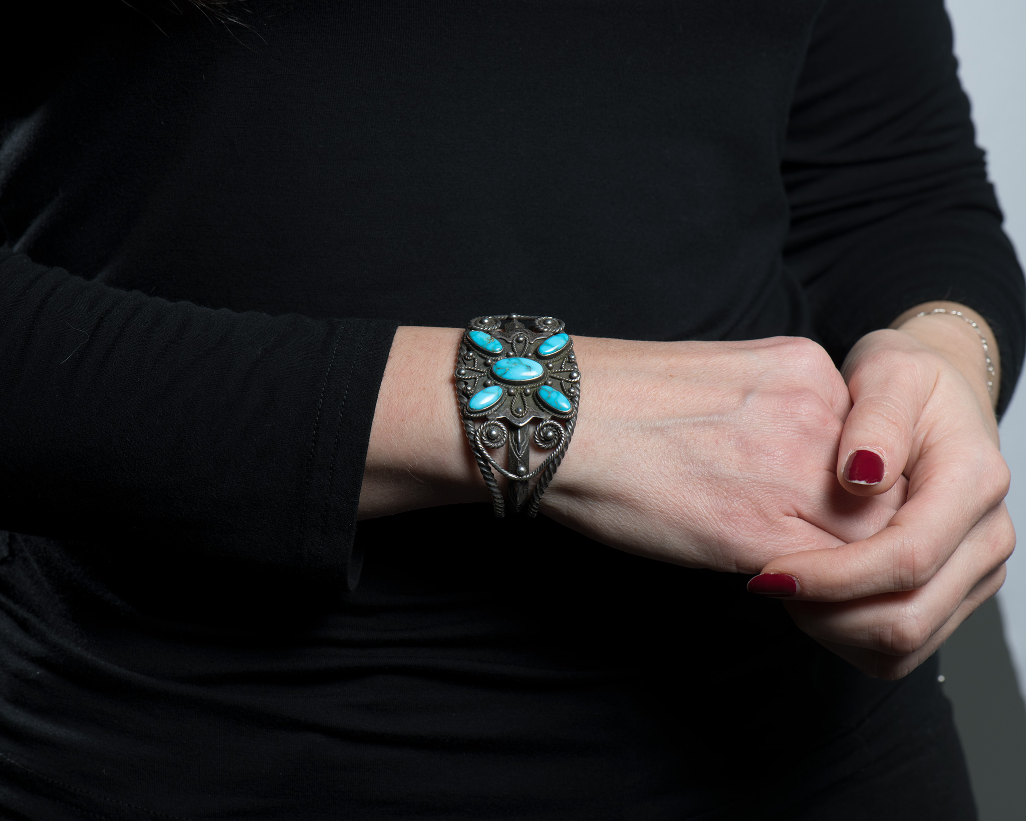 Vintage Navajo Lone Mountain Turquoise and Twisted Wire Cuff