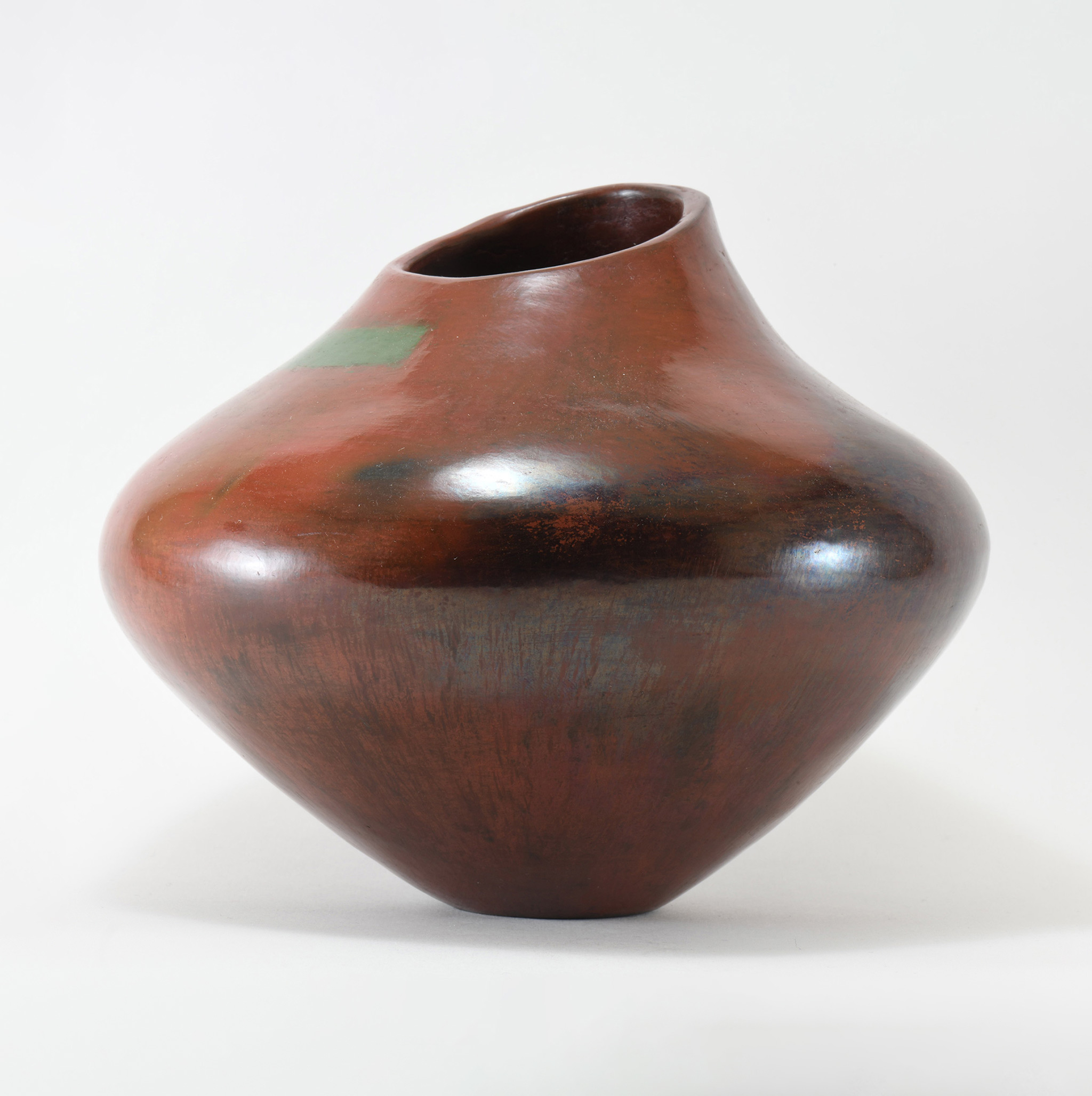 Alice Cling Red Jar with Green Accent