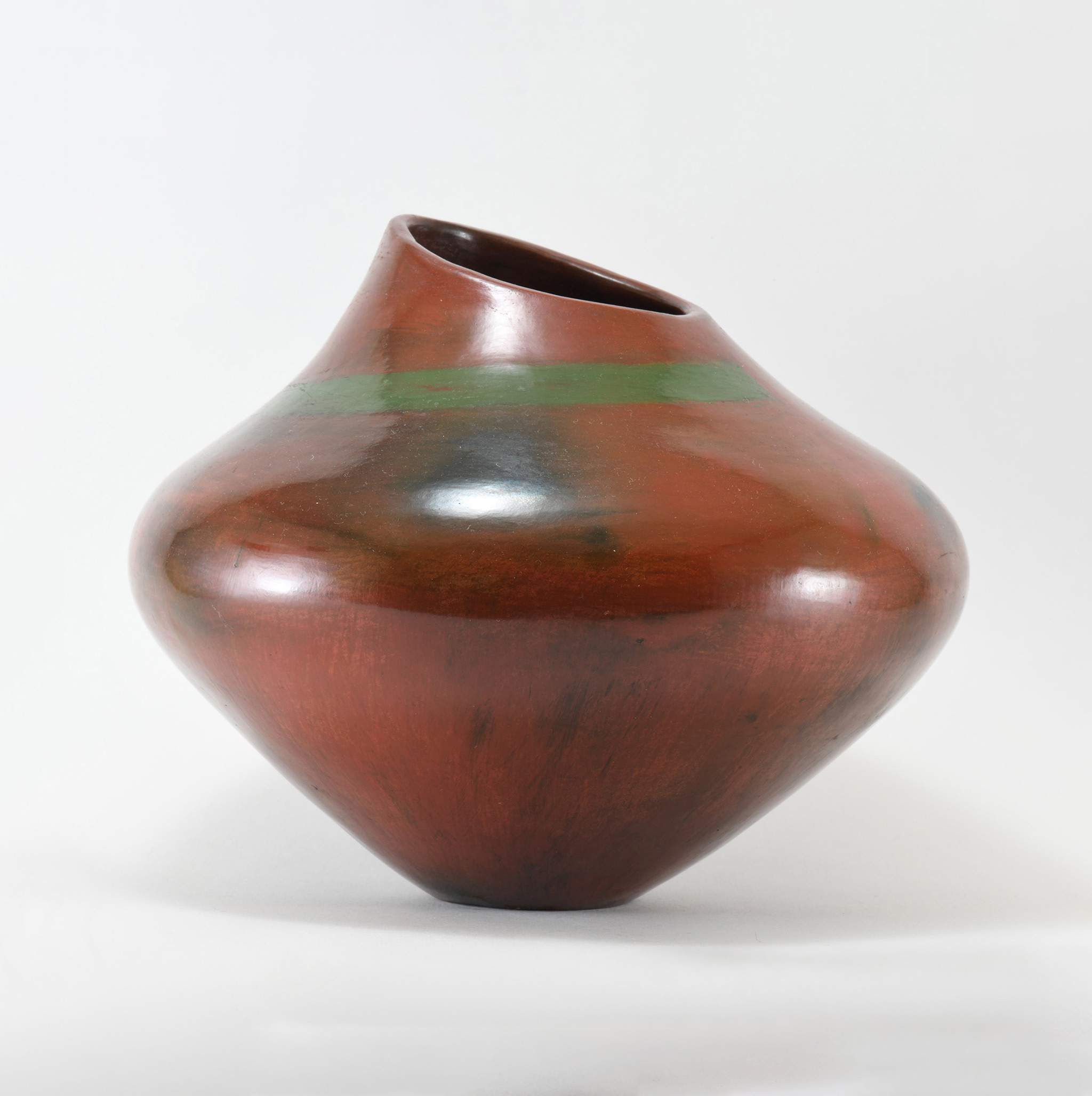 Alice Cling Red Jar with Green Accent