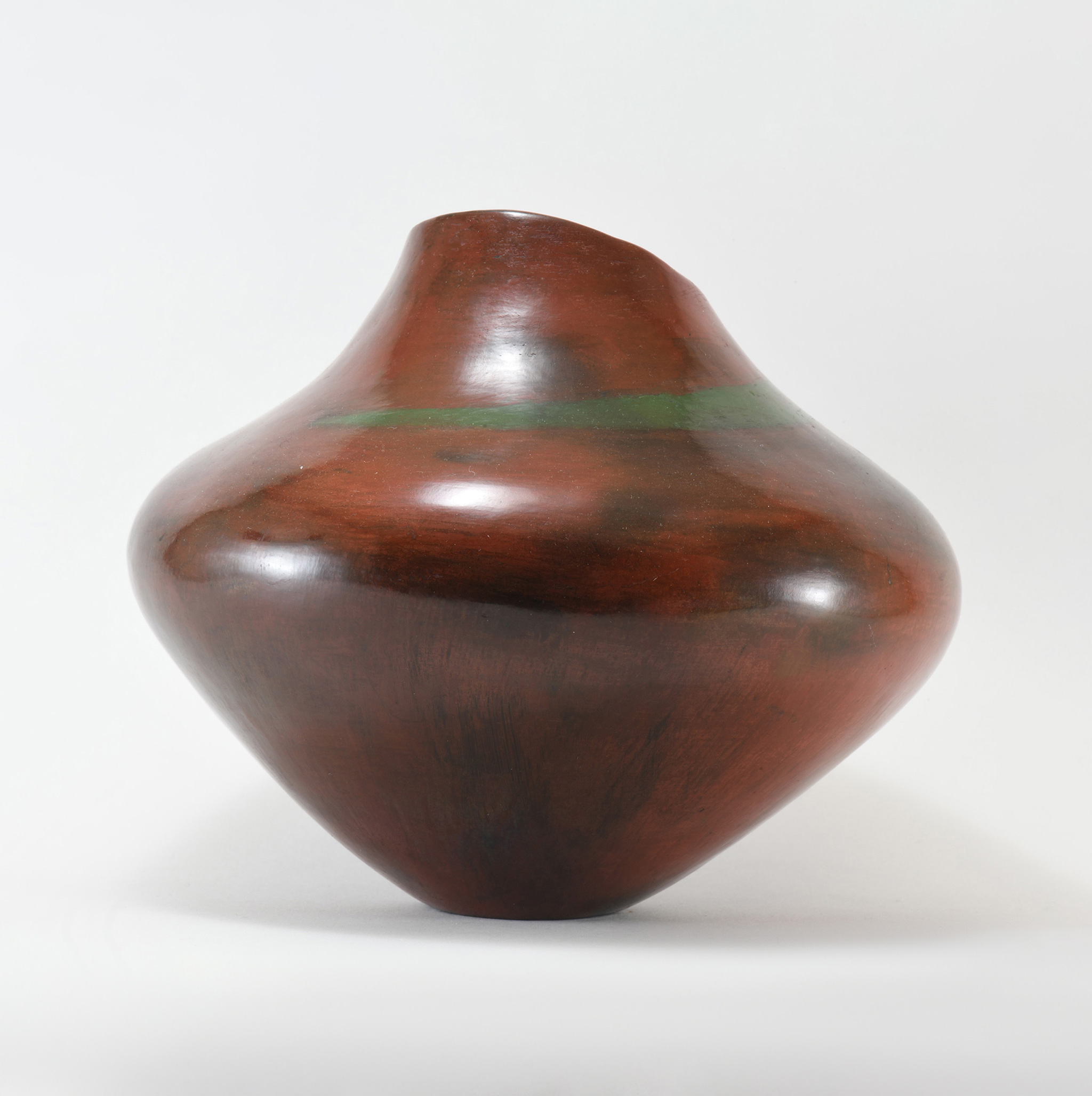 Alice Cling Red Jar with Green Accent